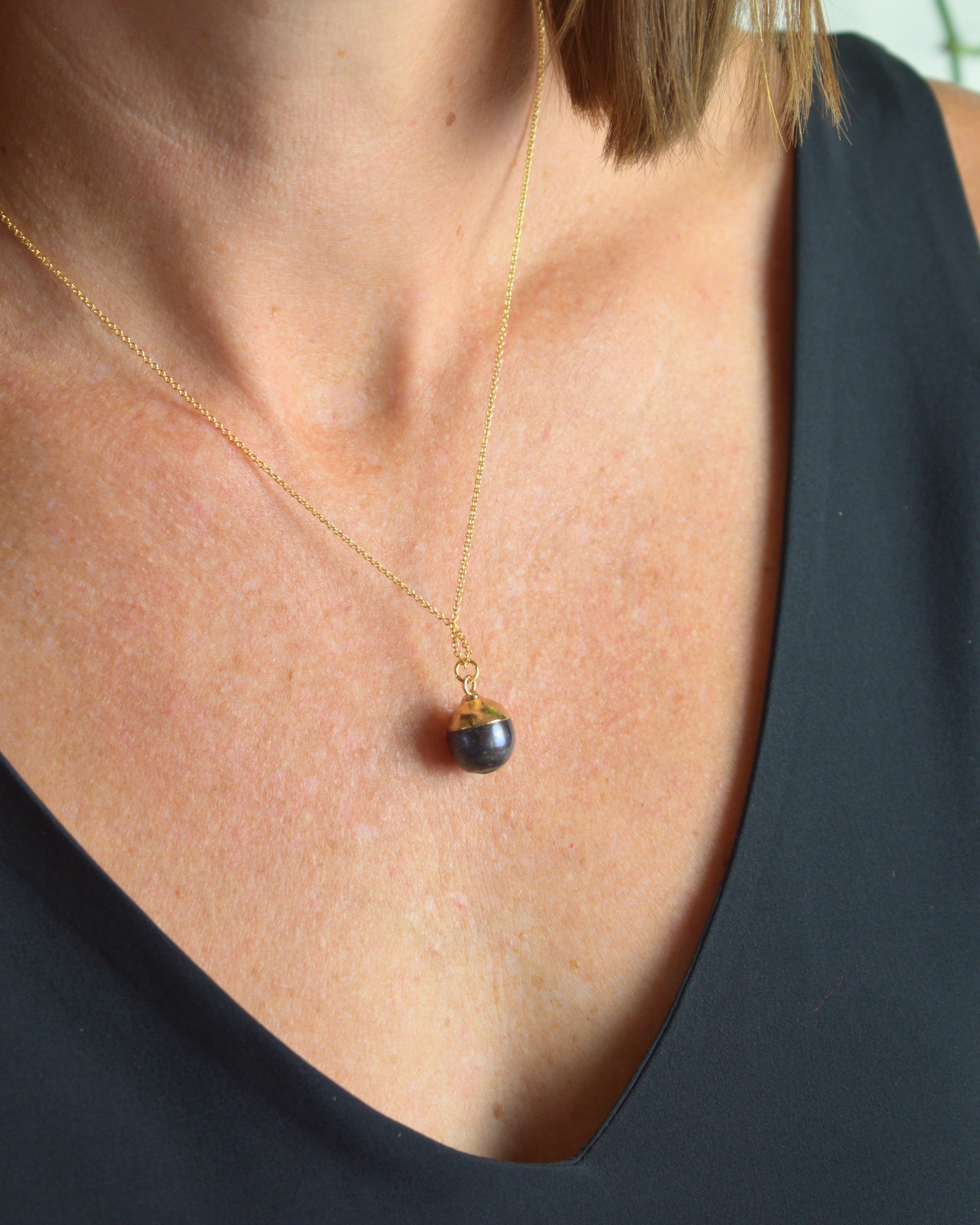 Black Pearl Charm Pendant Necklace