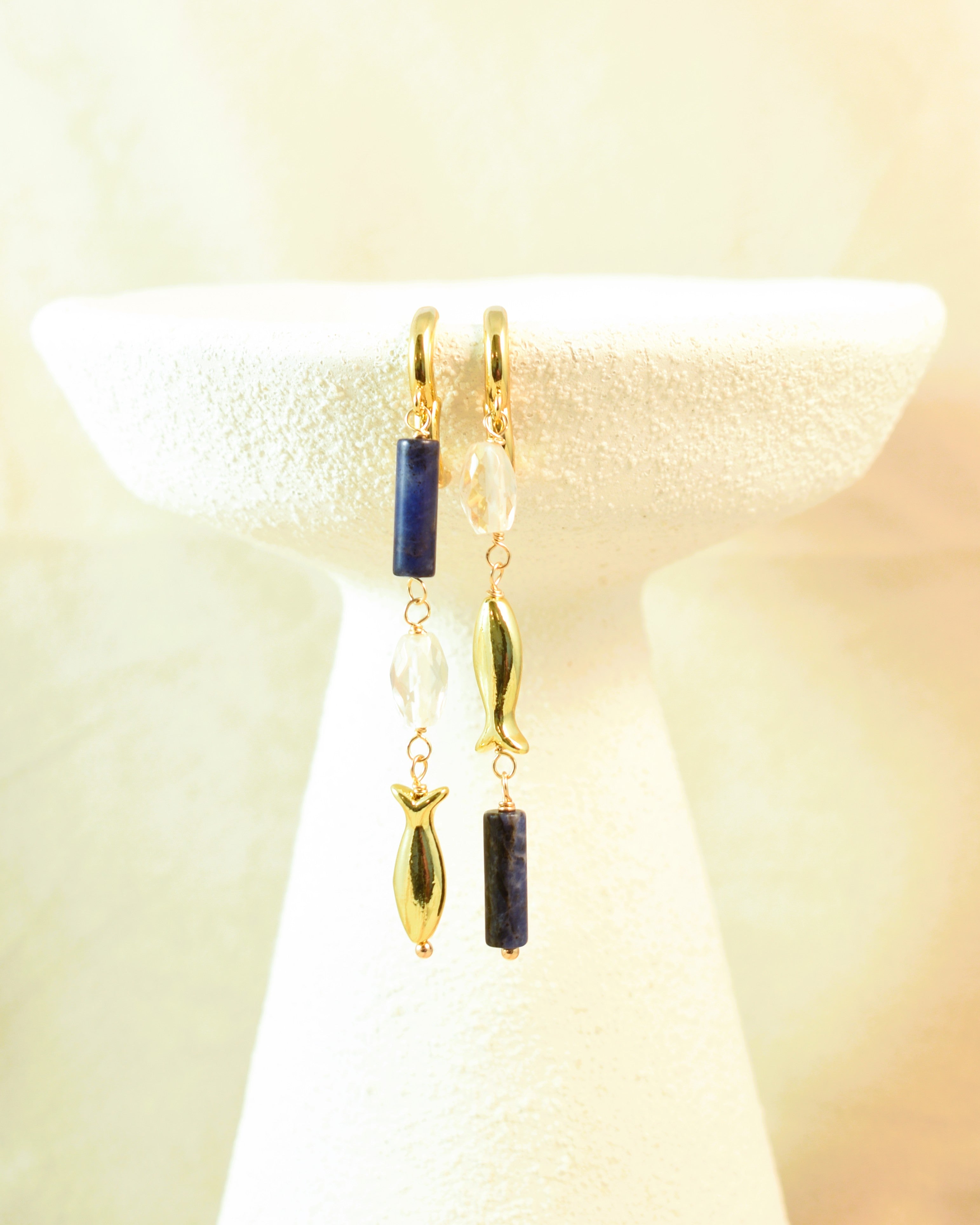 Asymmetric Sardine Huggie Earrings