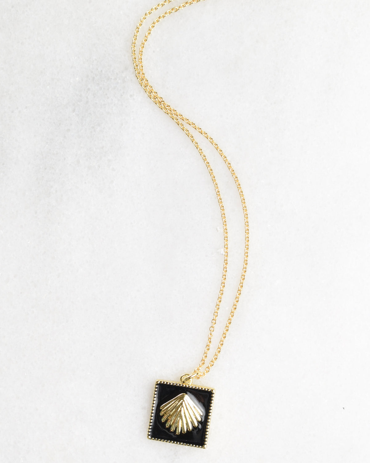 Black Square Pendant Shell Necklace