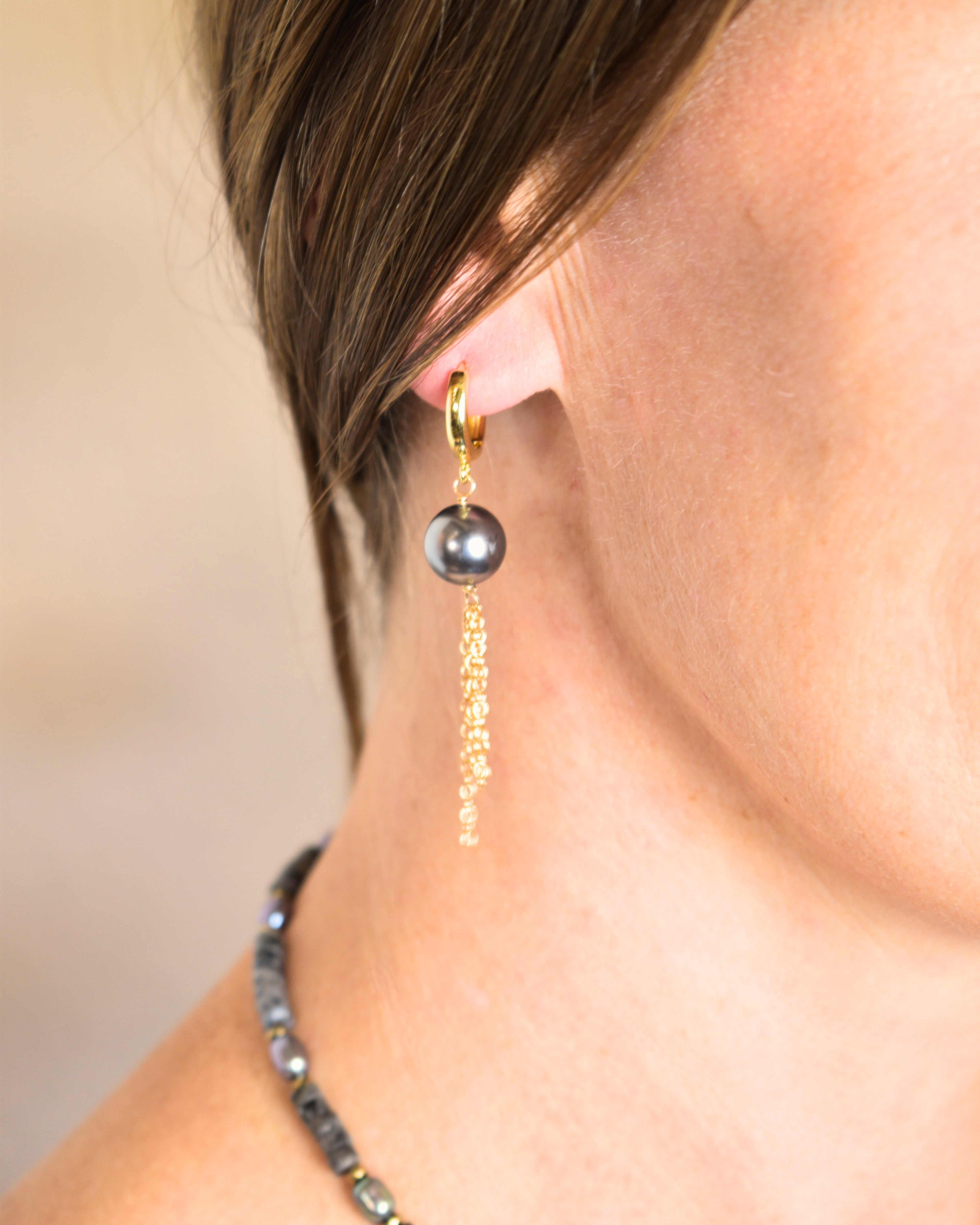 Sea Fall Black Shell Huggie Earrings